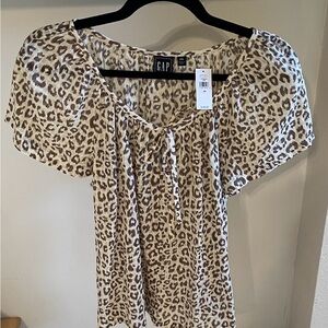 GAP Women's Animal Print Blouse - Cream and Brown